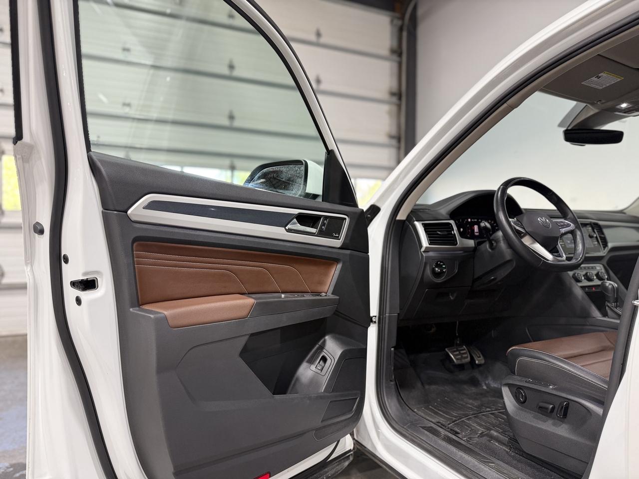 2023 Volkswagen Atlas EXECLINE Photo