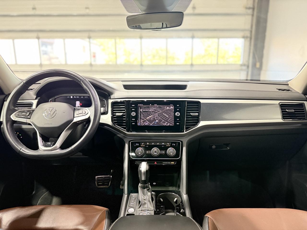 2023 Volkswagen Atlas EXECLINE Photo