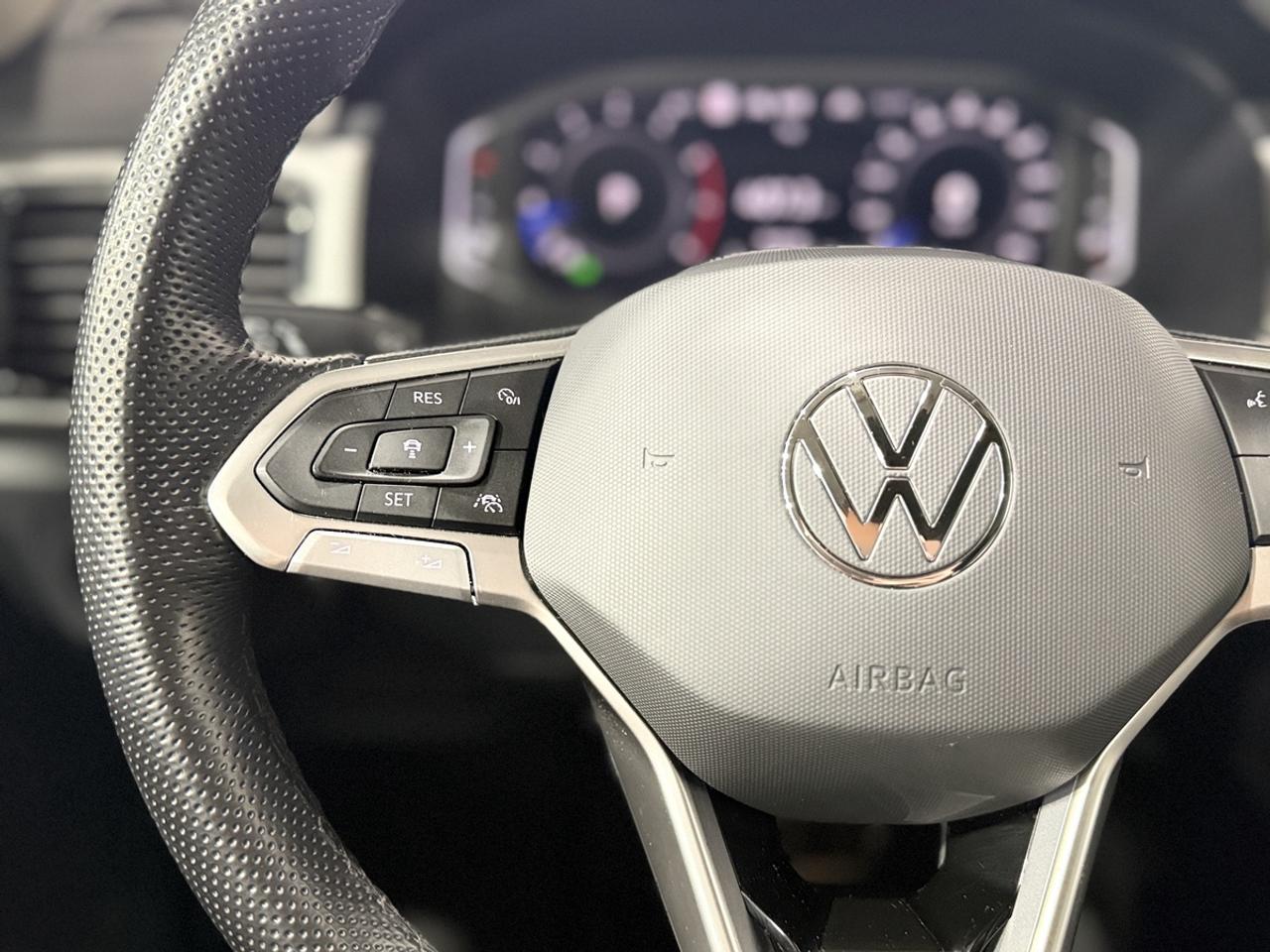 2023 Volkswagen Atlas EXECLINE Photo