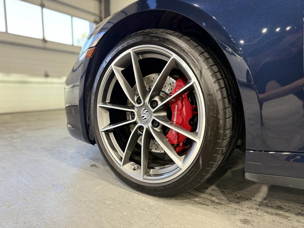 2020 Porsche 911 Carrera 4S Photo