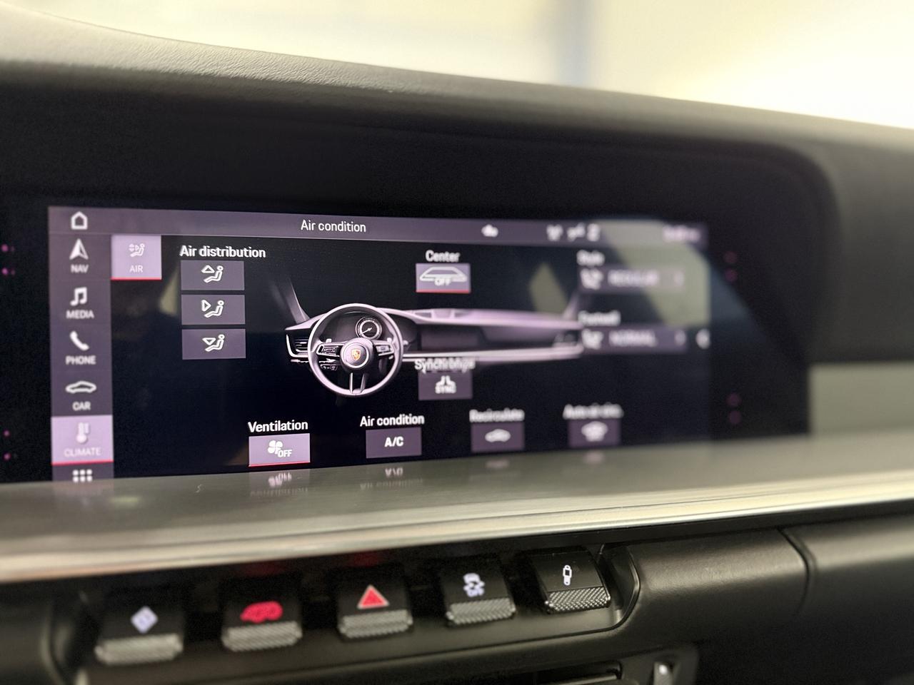 2020 Porsche 911 Carrera 4S Photo