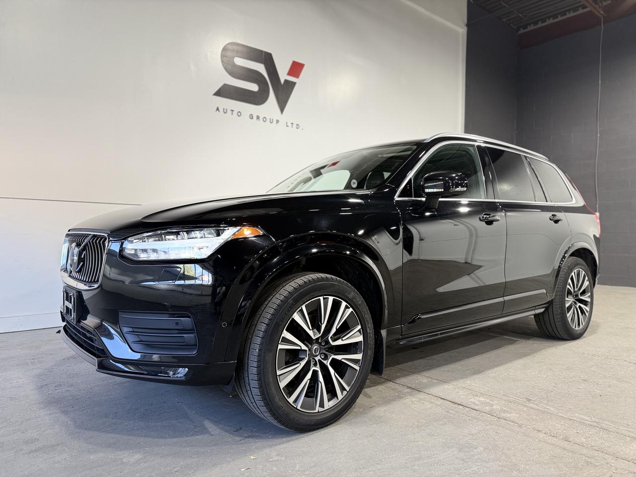 2021 Volvo XC90 T6 Momentum Photo0