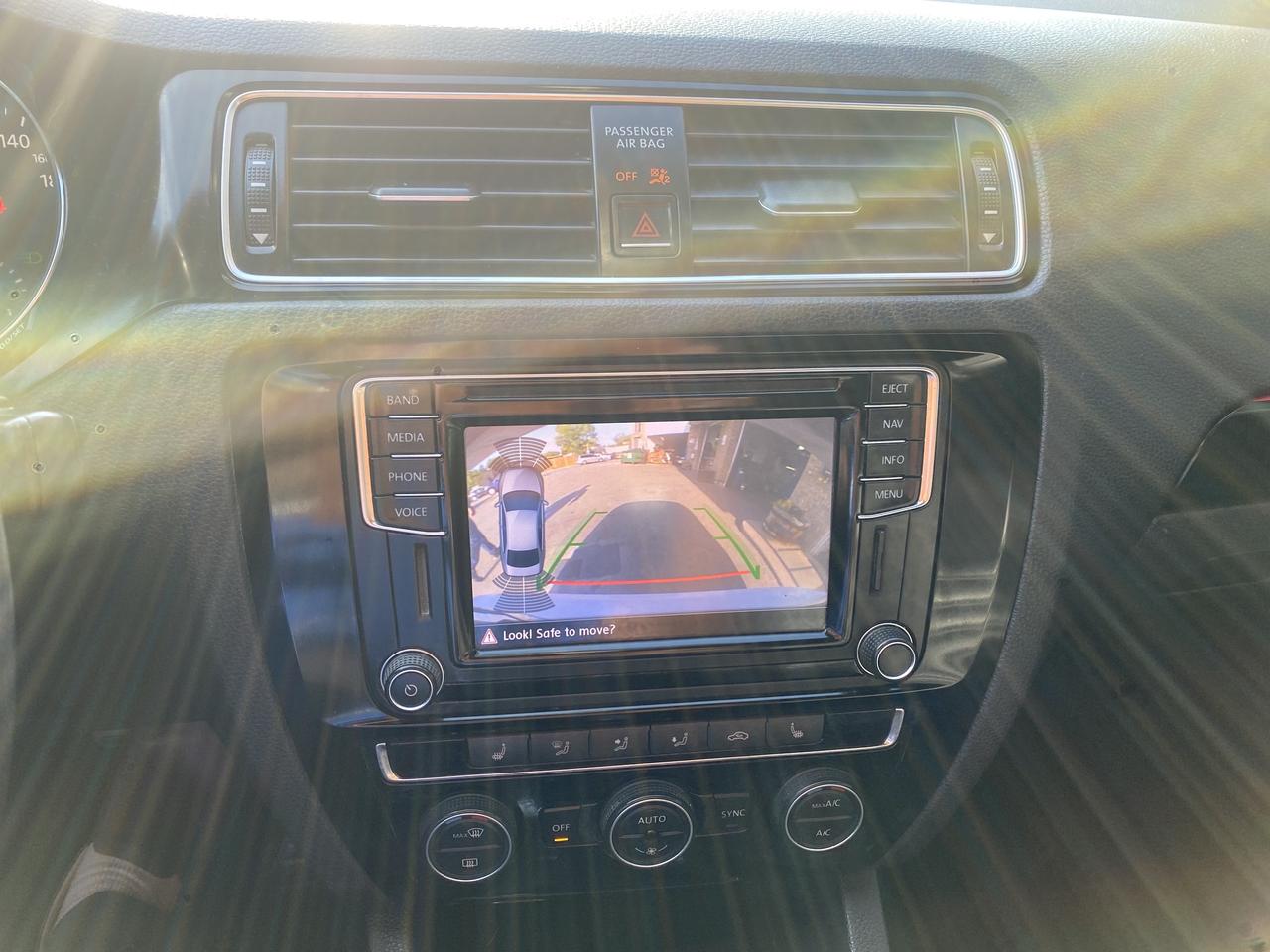 2017 Volkswagen Jetta GLI Photo