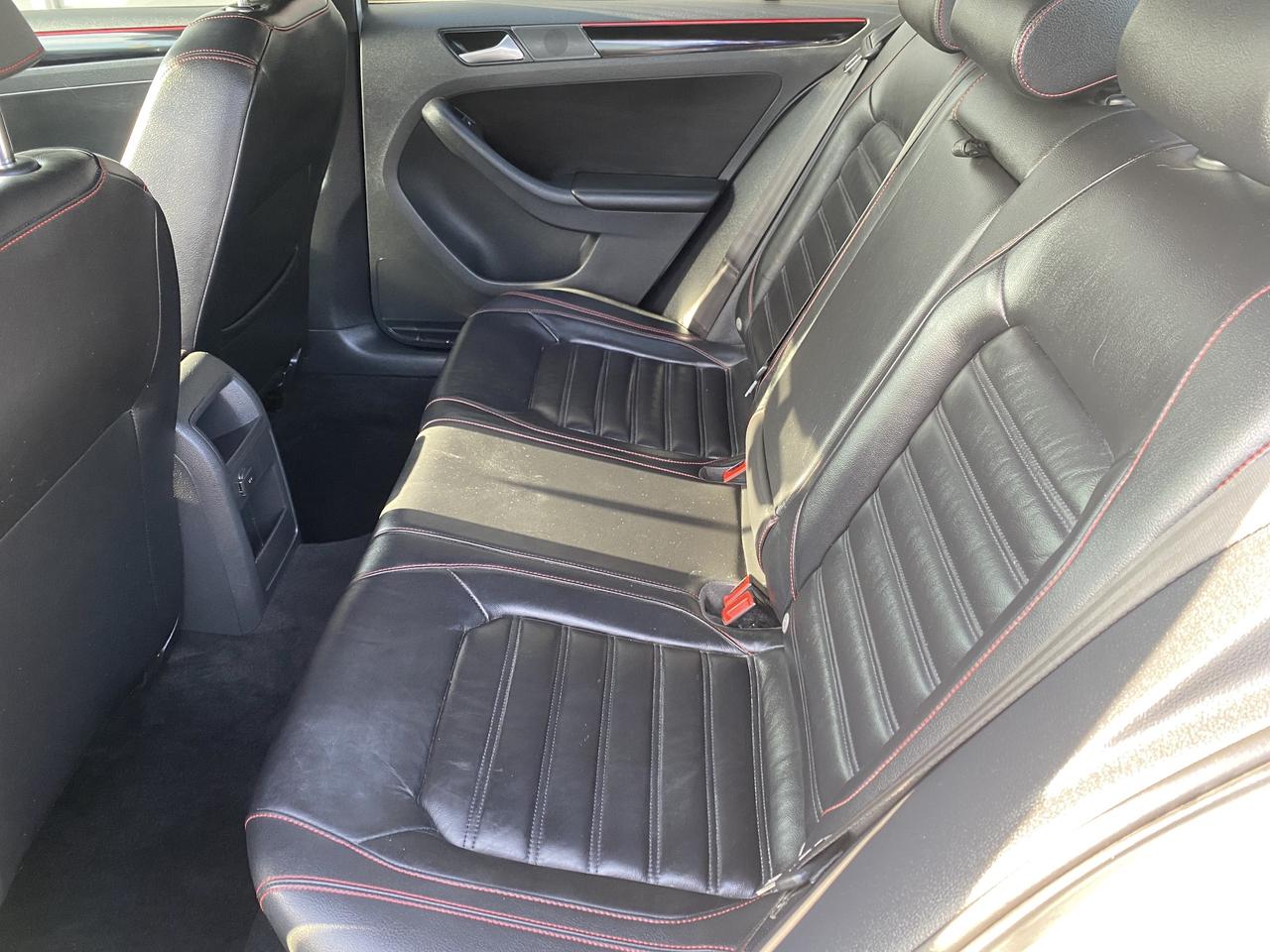 2017 Volkswagen Jetta GLI Photo