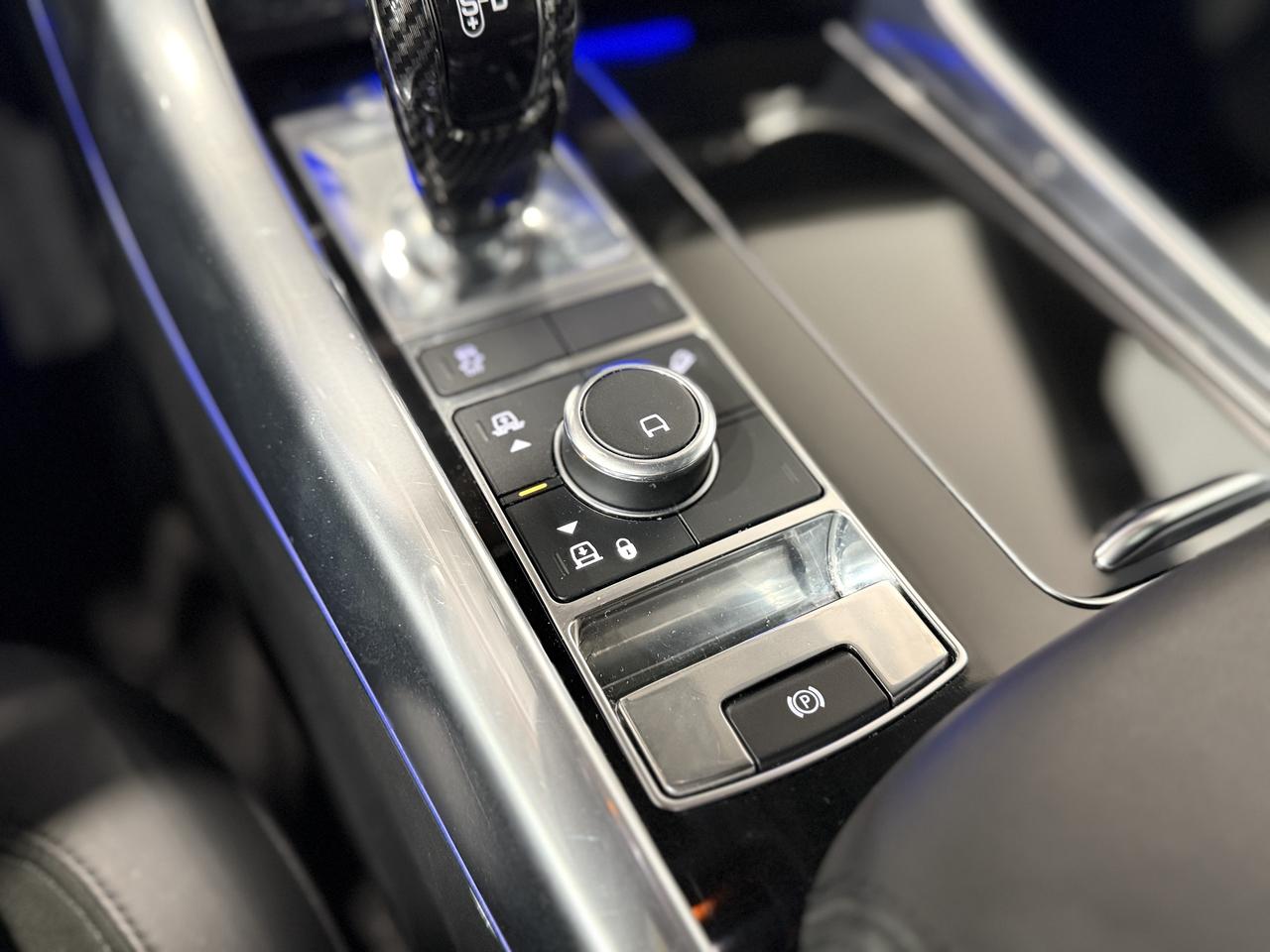 2020 Land Rover Range Rover Sport HST Photo