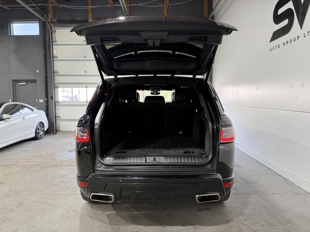 2020 Land Rover Range Rover Sport HST Photo