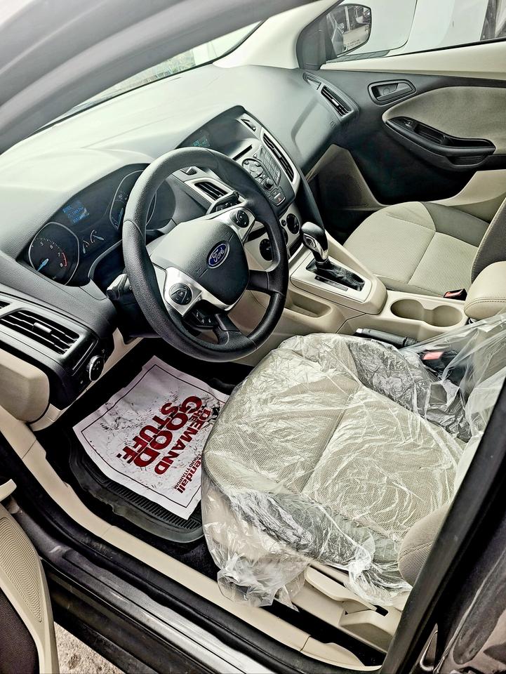 2012 Ford Focus SE Photo