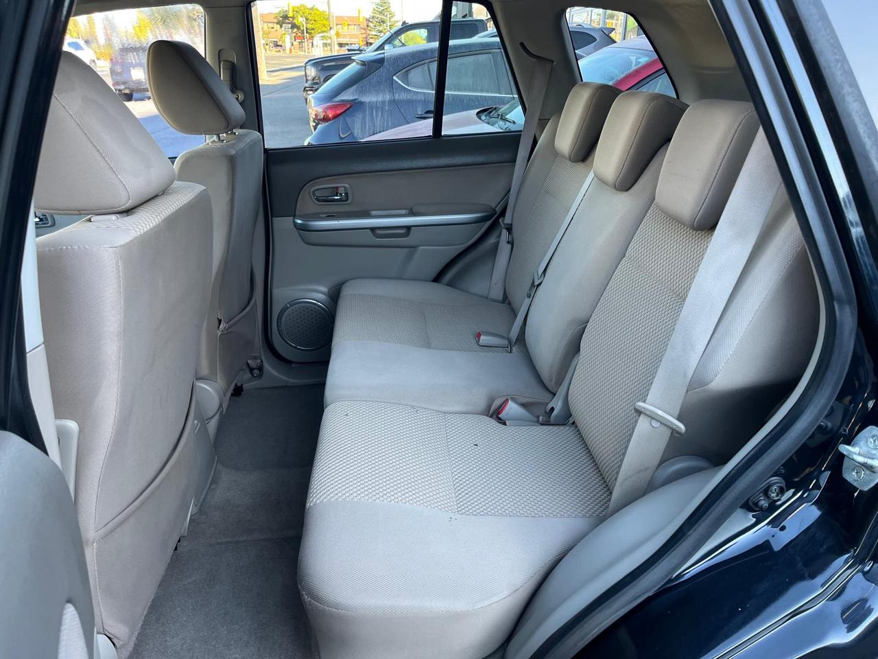 2010 Suzuki Grand Vitara Premium Photo