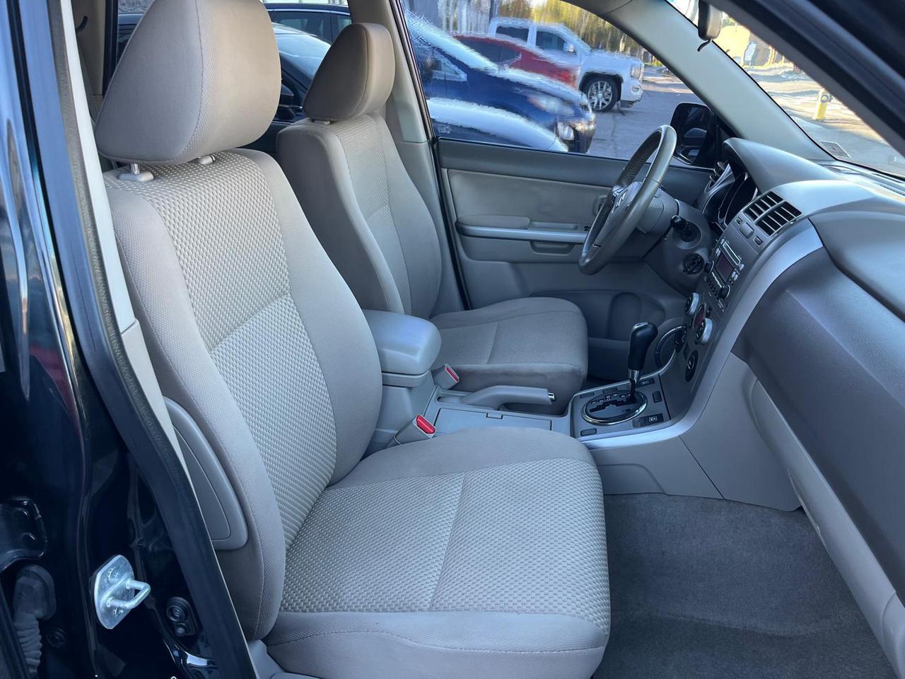 2010 Suzuki Grand Vitara Premium Photo