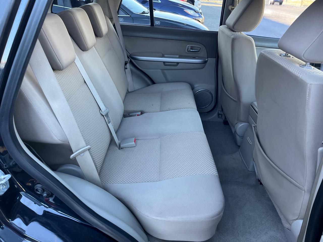 2010 Suzuki Grand Vitara Premium Photo