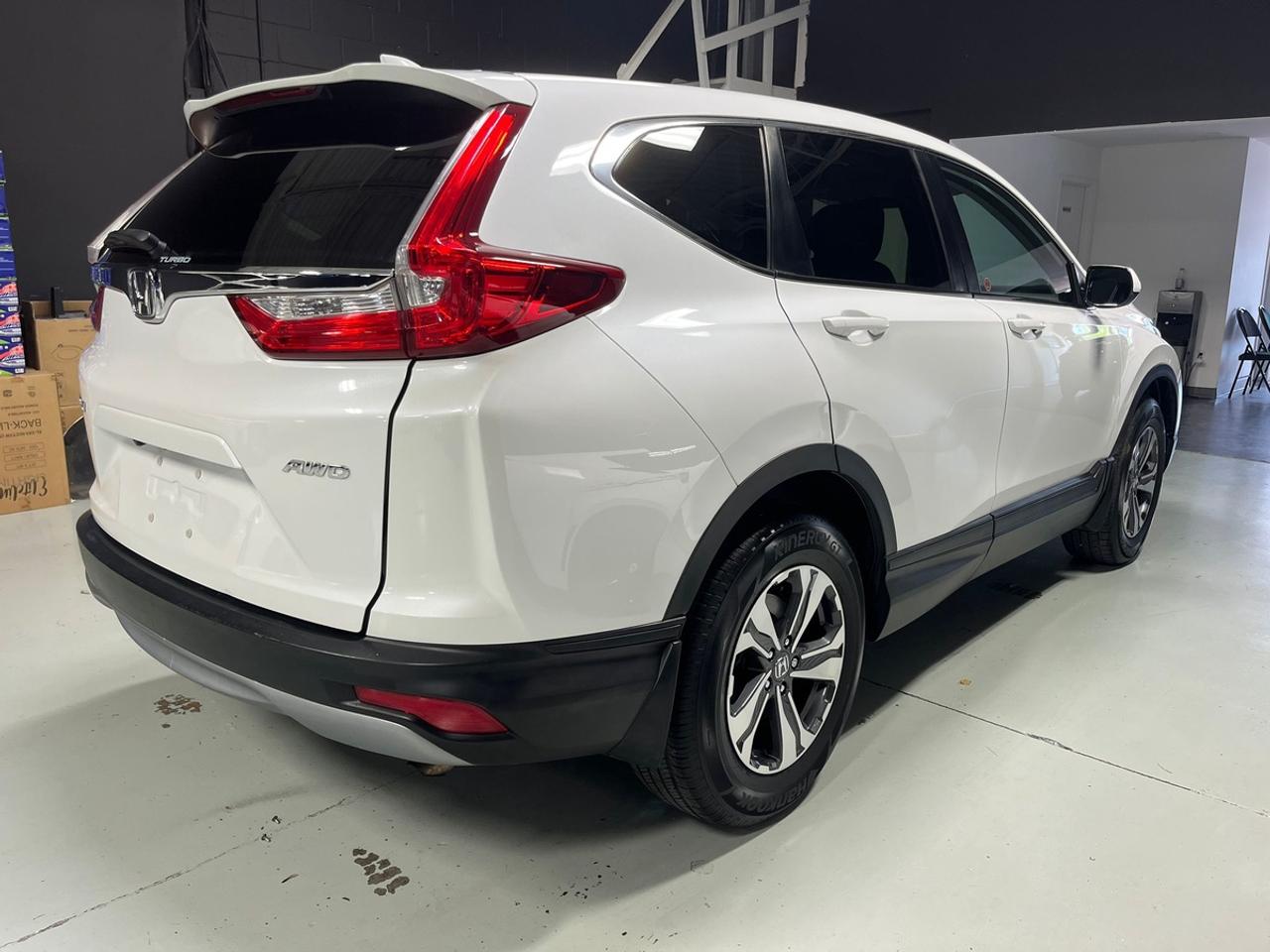 2019 Honda CR-V LX Photo3