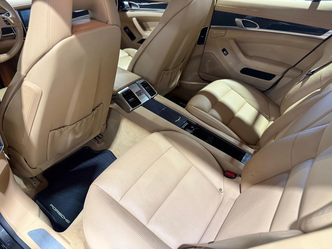 2012 Porsche Panamera 4/ONE OWNER/CLEAN CARFAX Photo