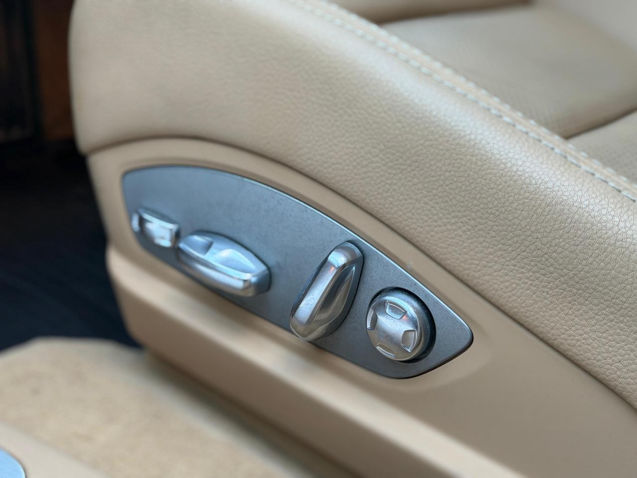 2012 Porsche Panamera 4/ONE OWNER/CLEAN CARFAX Photo