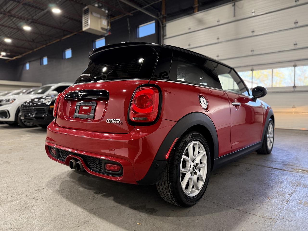 2019 MINI 3-Door Cooper S Photo