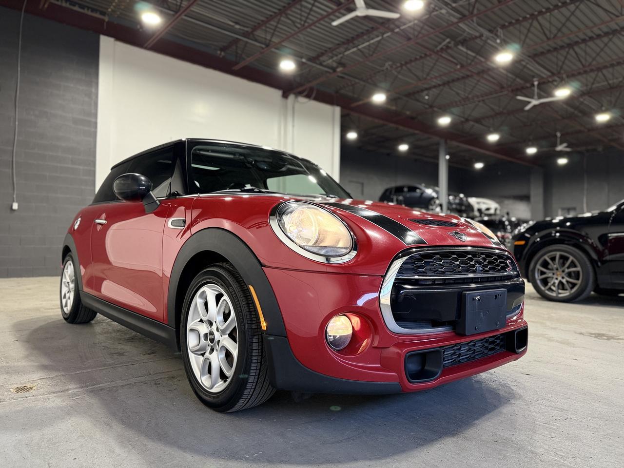 2019 MINI 3-Door Cooper S Photo
