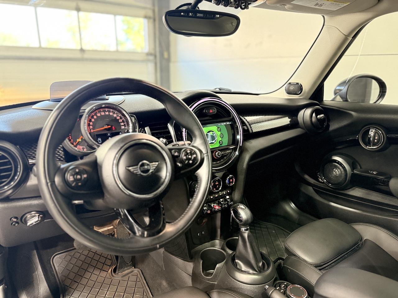 2019 MINI 3-Door Cooper S Photo