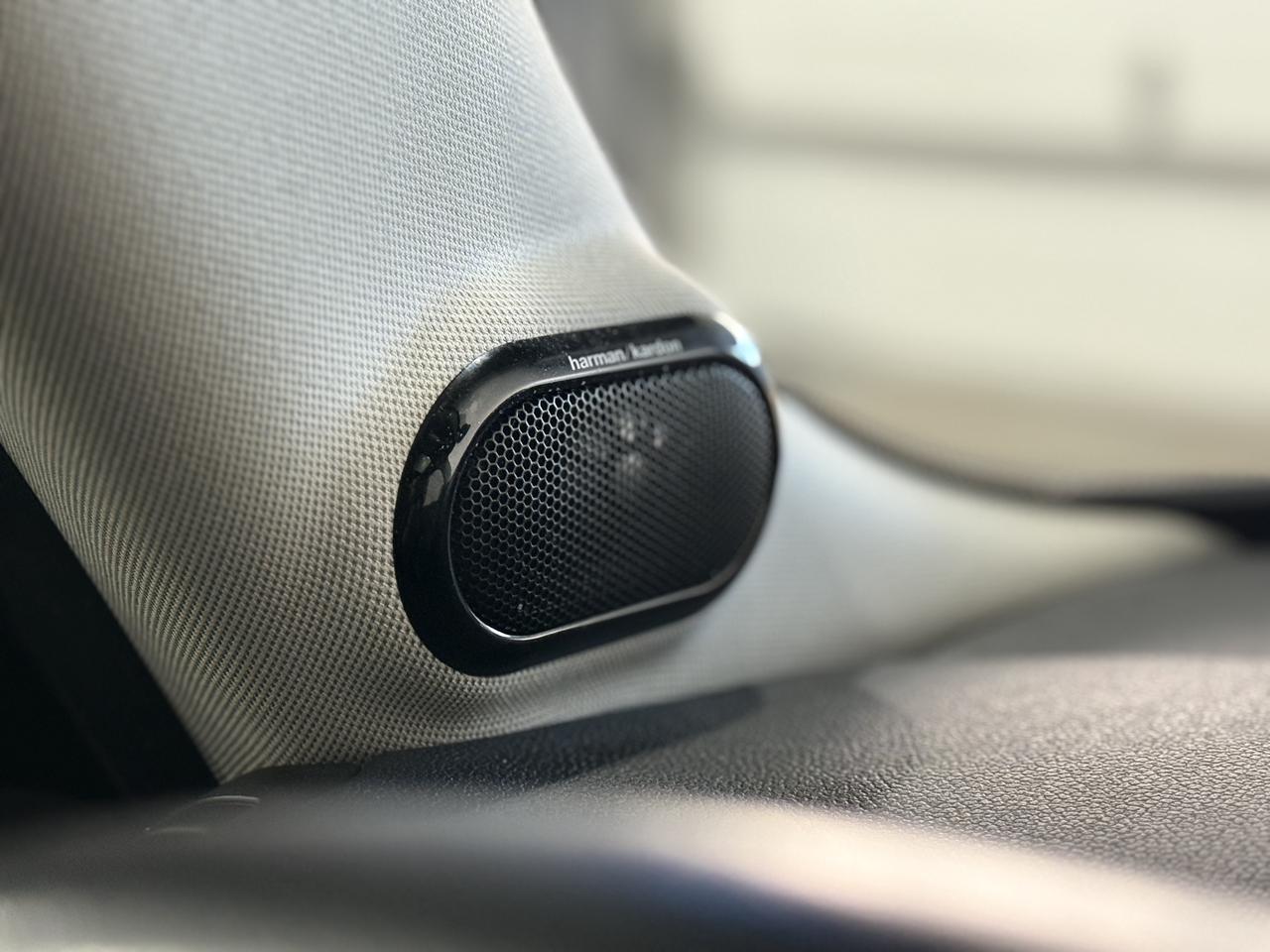 2019 MINI 3-Door Cooper S Photo