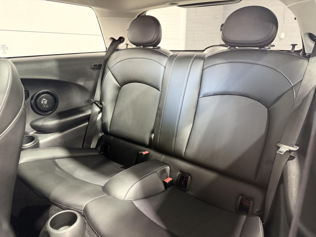 2019 MINI 3-Door Cooper S Photo