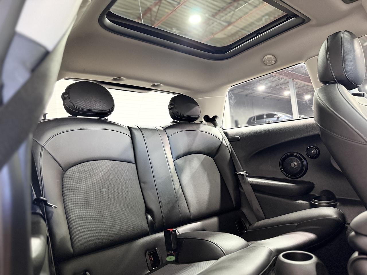 2019 MINI 3-Door Cooper S Photo