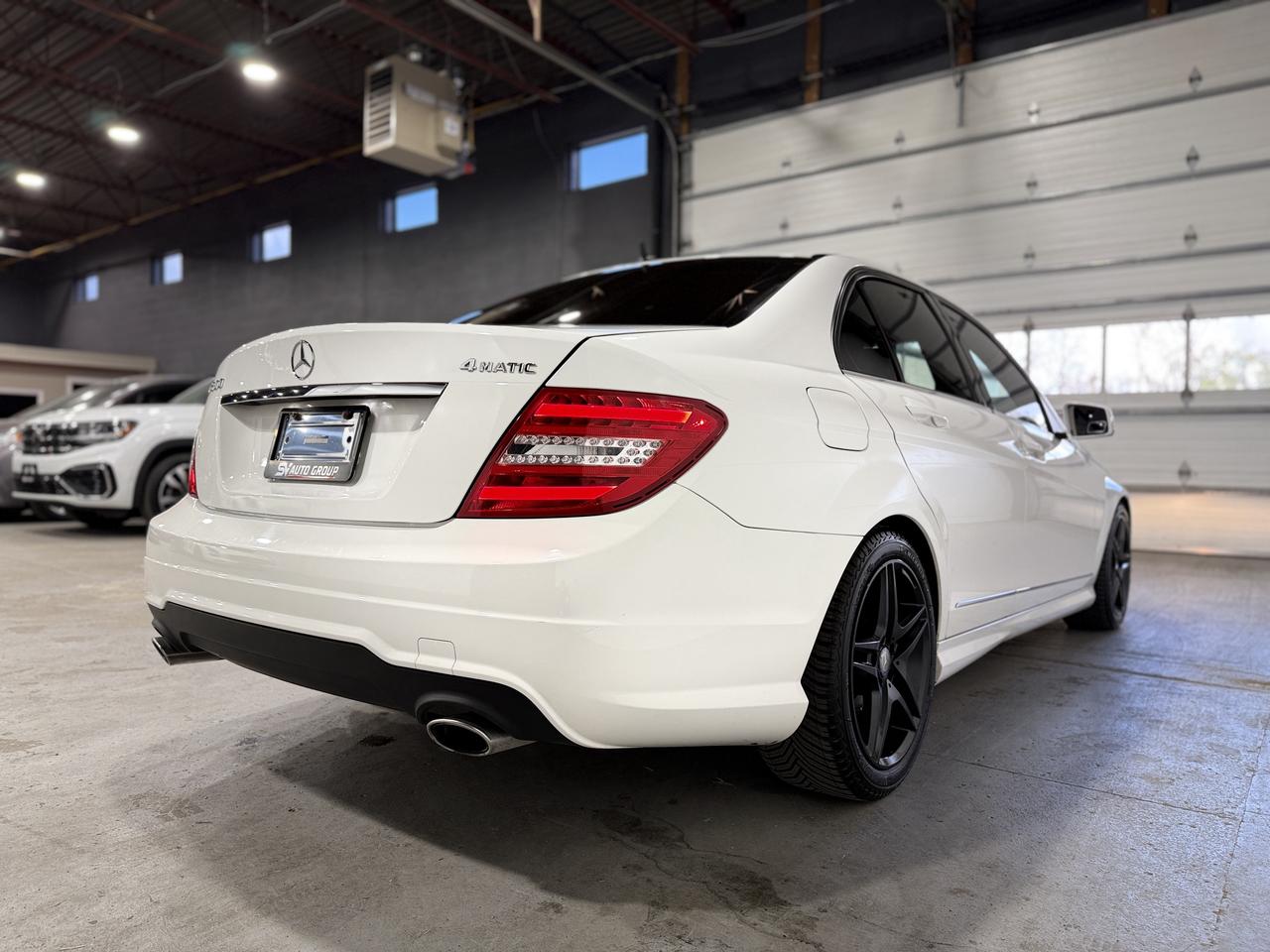 2013 Mercedes-Benz C-Class C300 4MATIC Photo