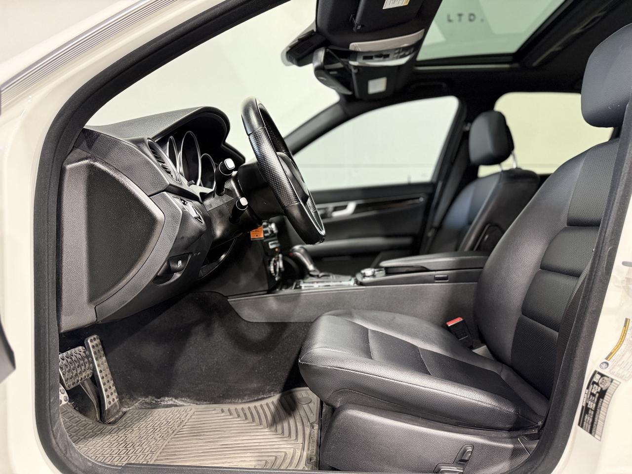 2013 Mercedes-Benz C-Class C300 4MATIC Photo