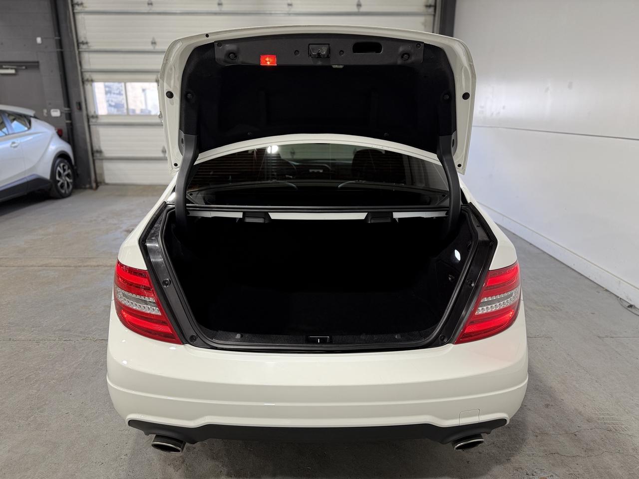 2013 Mercedes-Benz C-Class C300 4MATIC Photo