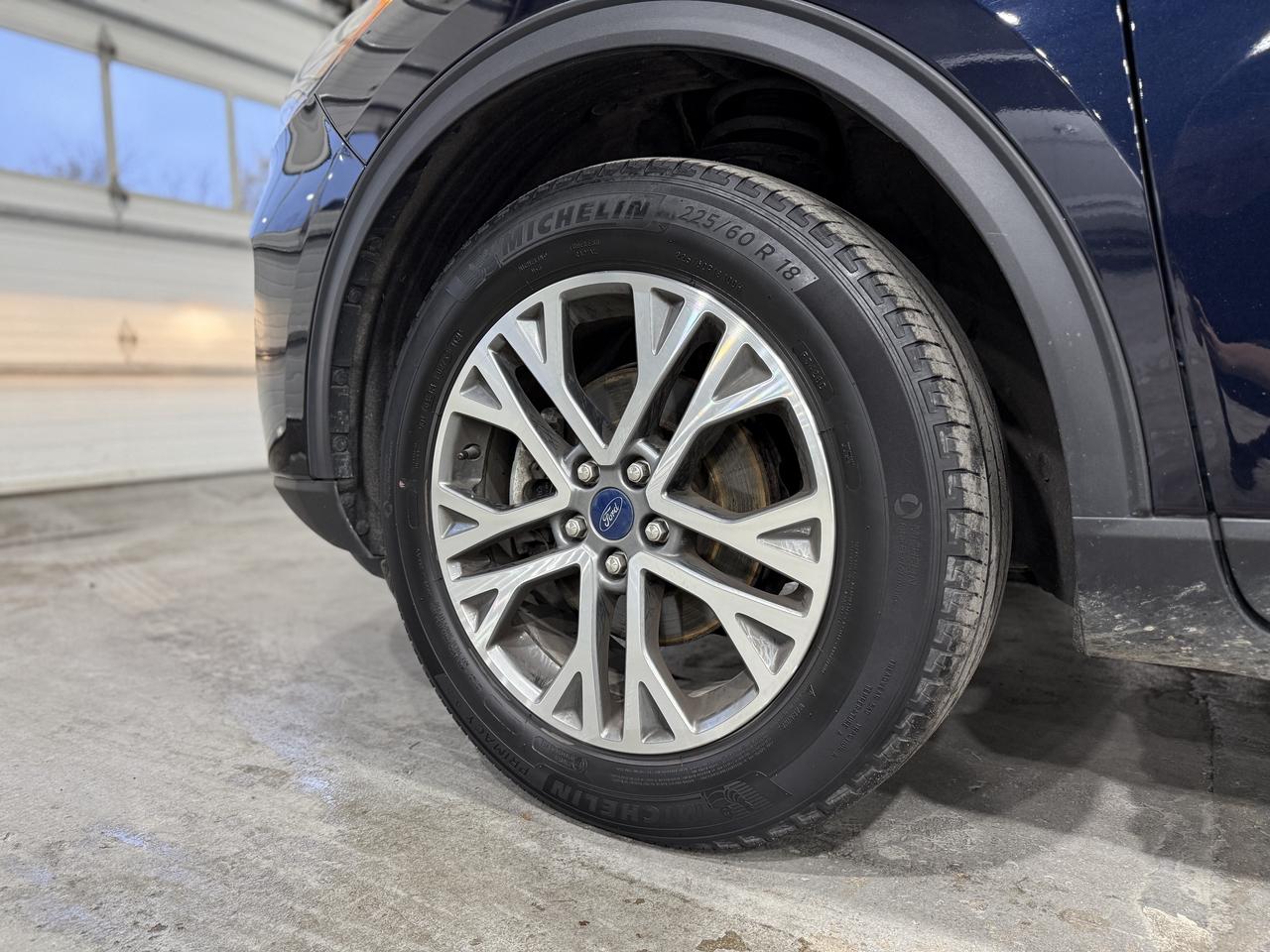 2021 Ford Escape SEL Photo