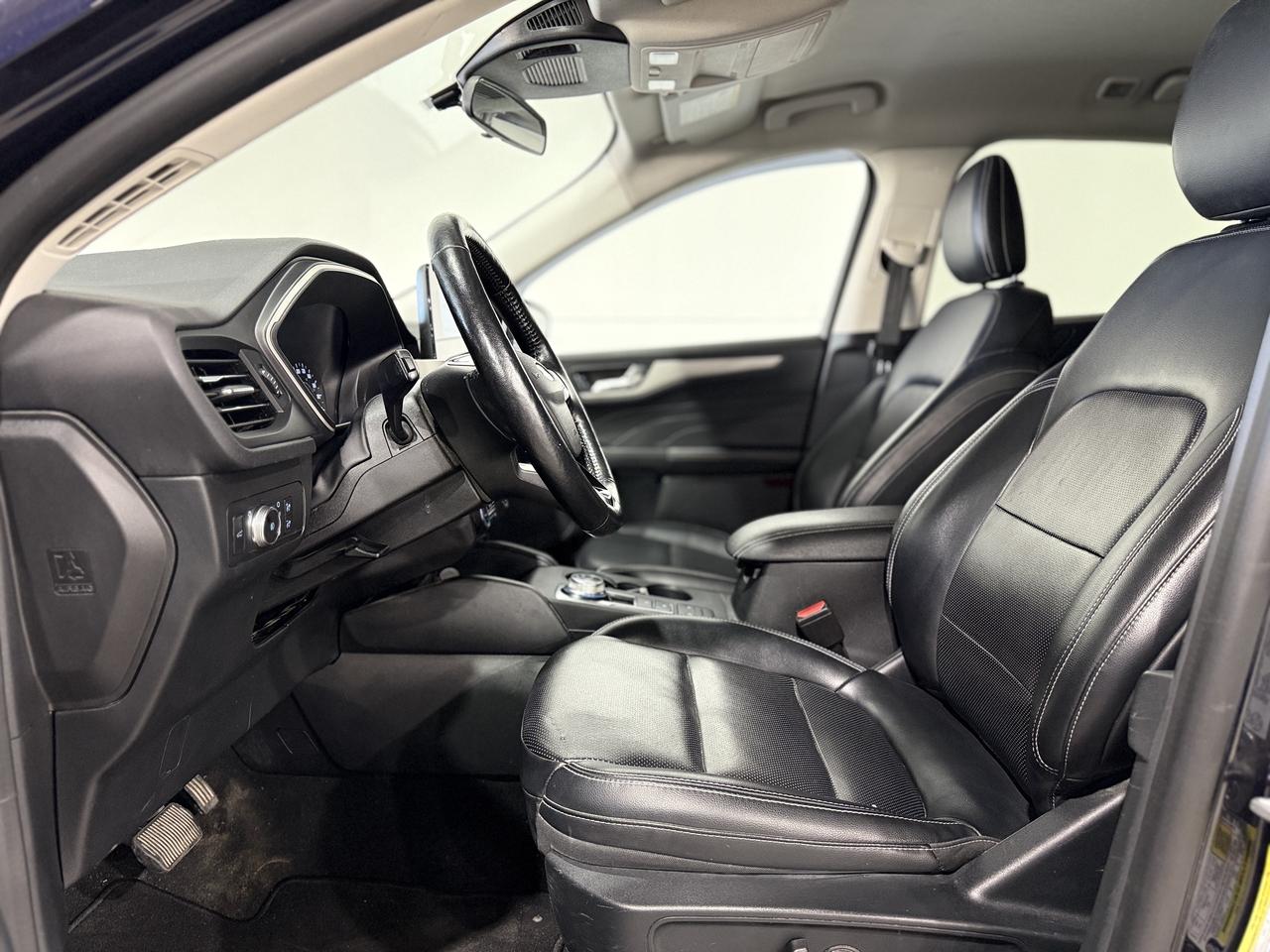 2021 Ford Escape SEL Photo