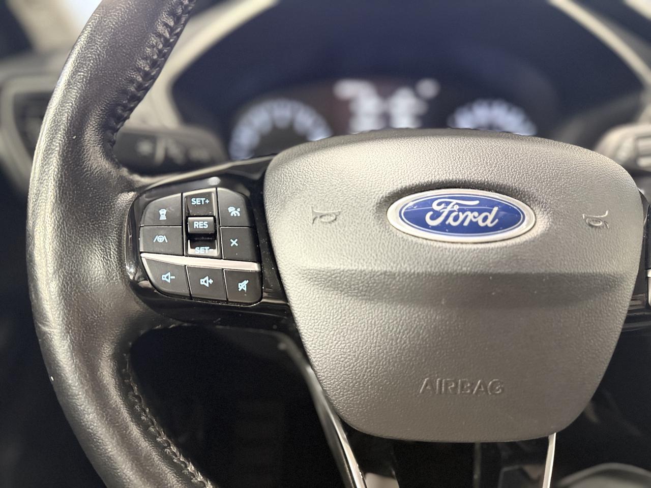 2021 Ford Escape SEL Photo