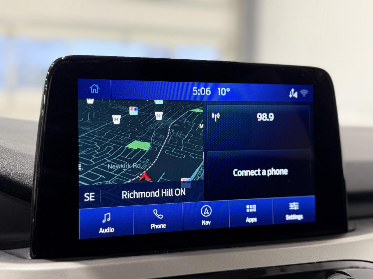 2021 Ford Escape SEL Photo