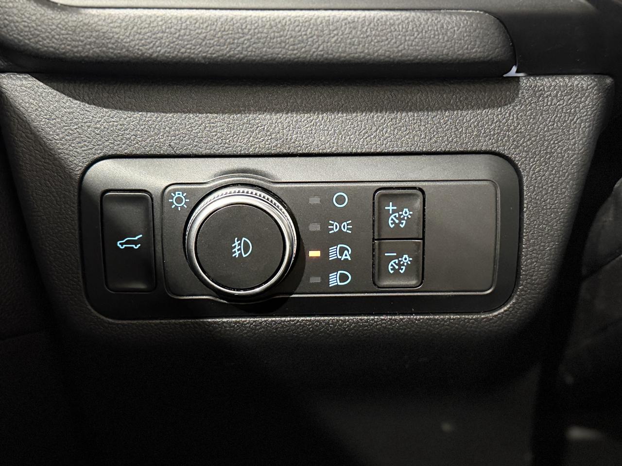 2021 Ford Escape SEL Photo