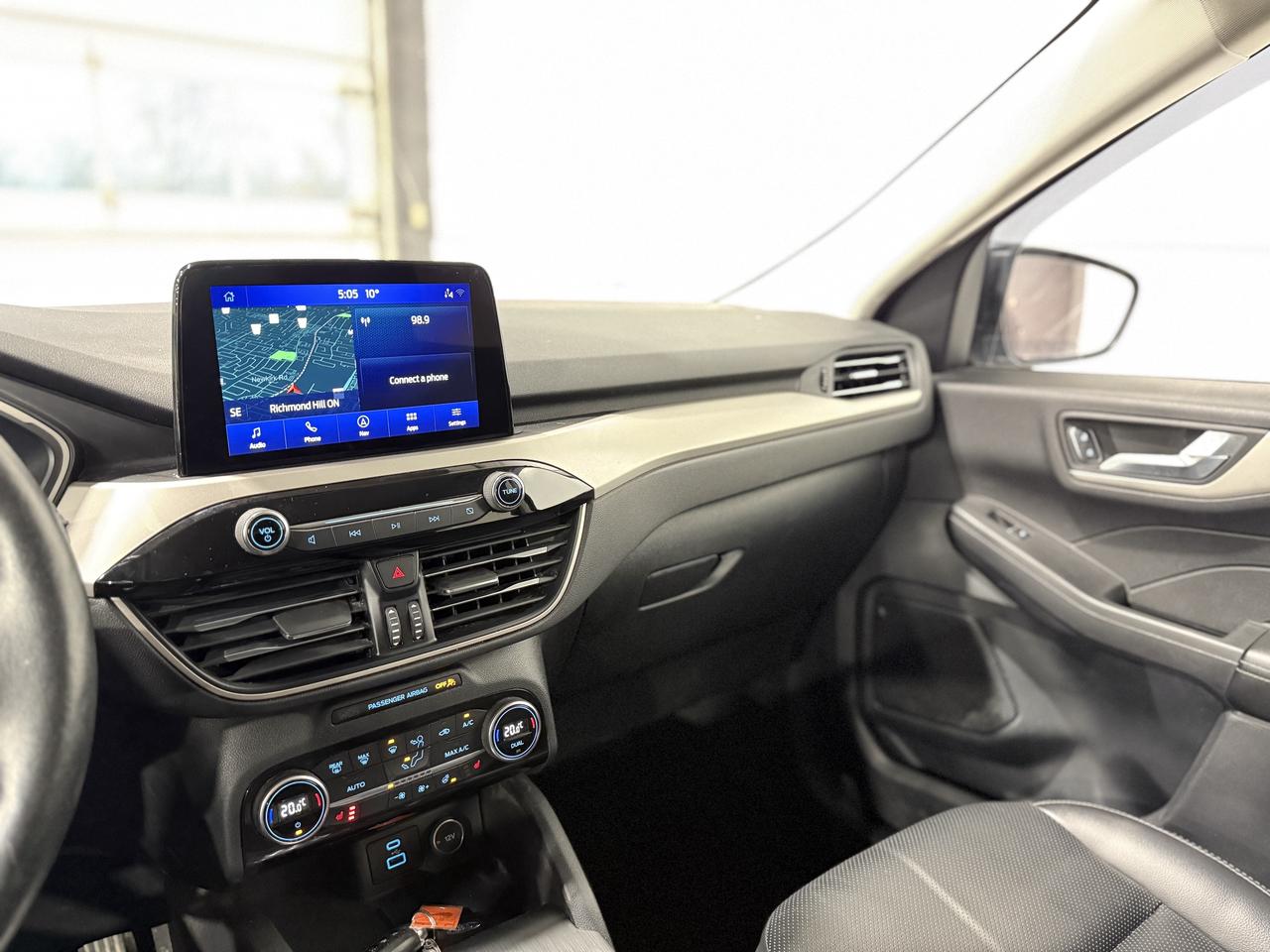 2021 Ford Escape SEL Photo