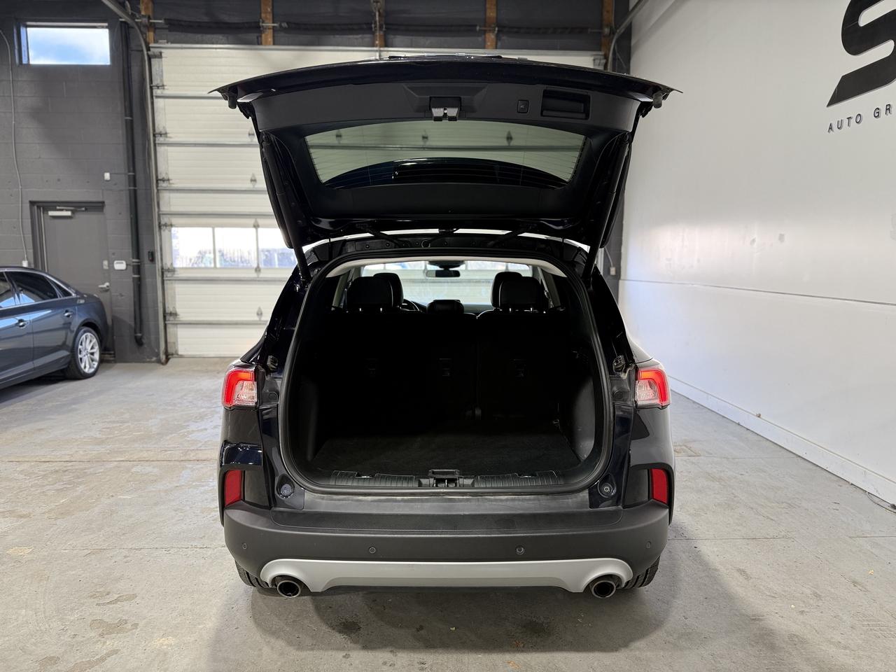 2021 Ford Escape SEL Photo