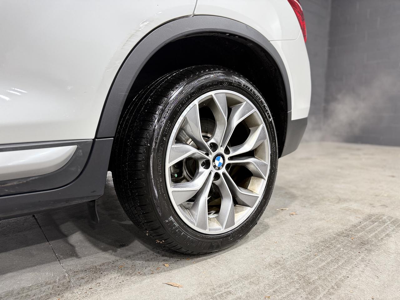 2016 BMW X3 xDrive28i Photo