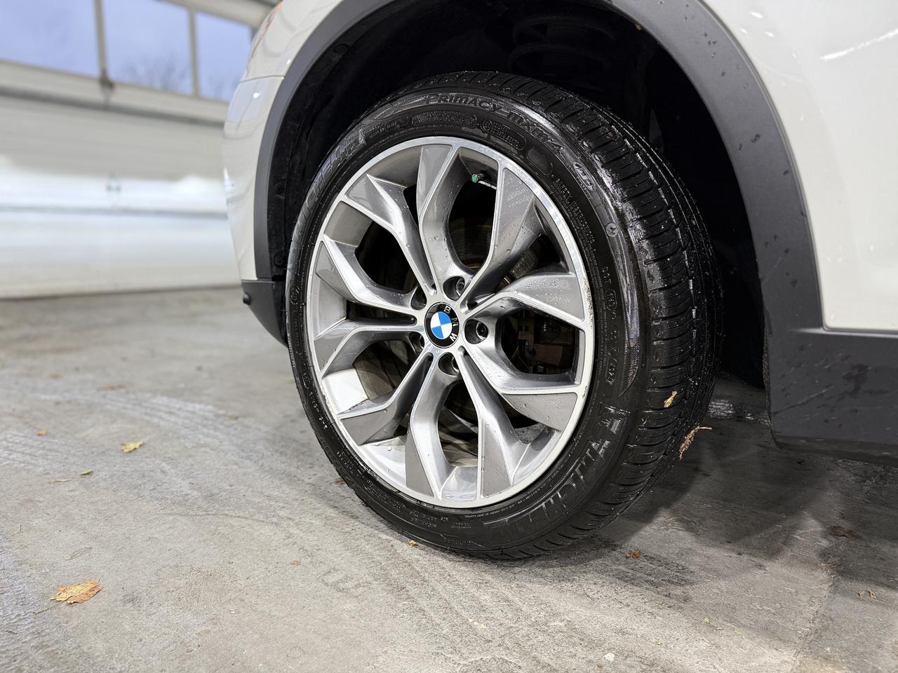 2016 BMW X3 xDrive28i Photo3