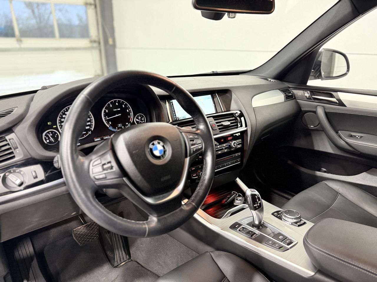 2016 BMW X3 xDrive28i Photo