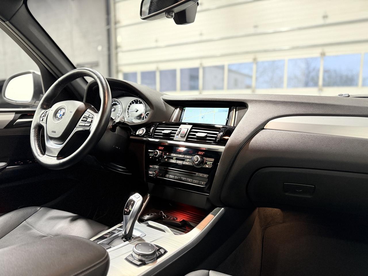 2016 BMW X3 xDrive28i Photo