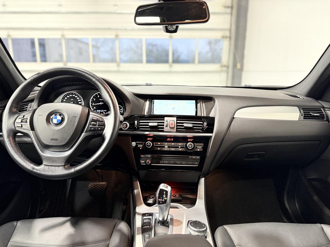 2016 BMW X3 xDrive28i Photo