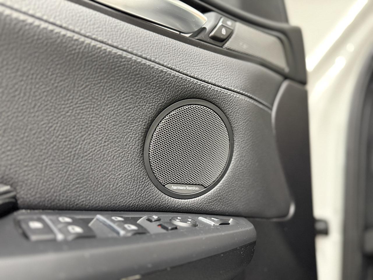 2016 BMW X3 xDrive28i Photo