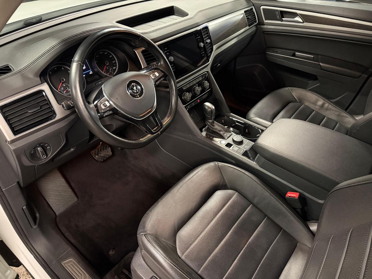 2018 Volkswagen Atlas HIGHLINE/7 SEATER/PANROOF//CLEAN TITLE Photo
