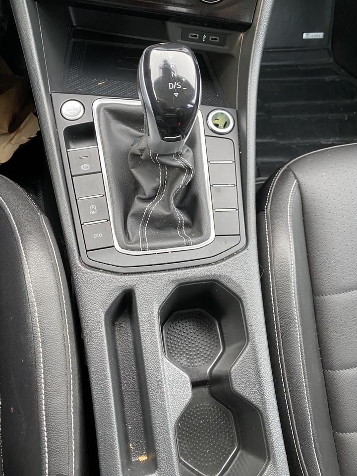 2023 Volkswagen Jetta SE Photo