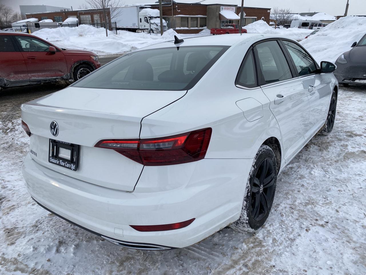 2023 Volkswagen Jetta SE Photo