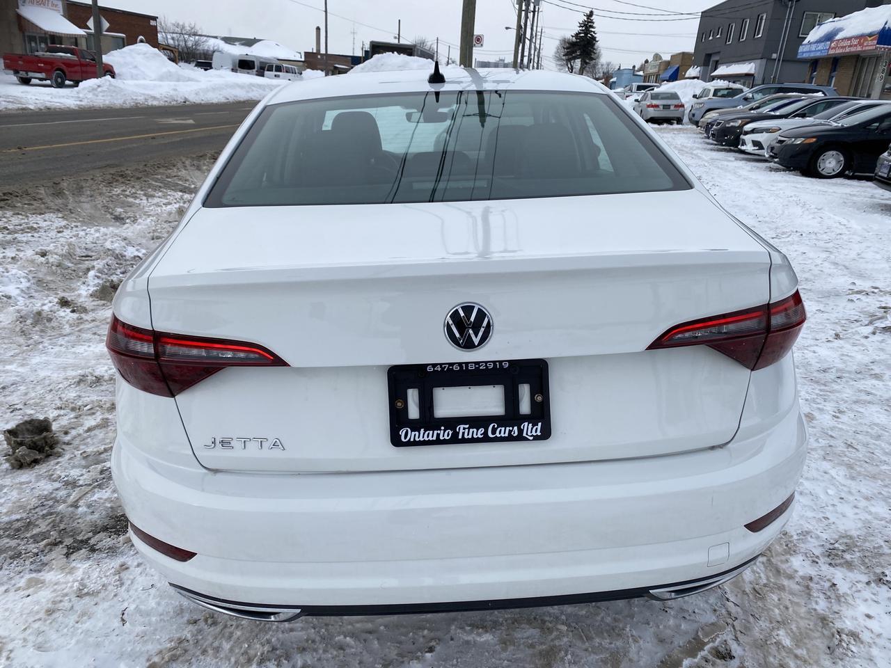 2023 Volkswagen Jetta SE Photo