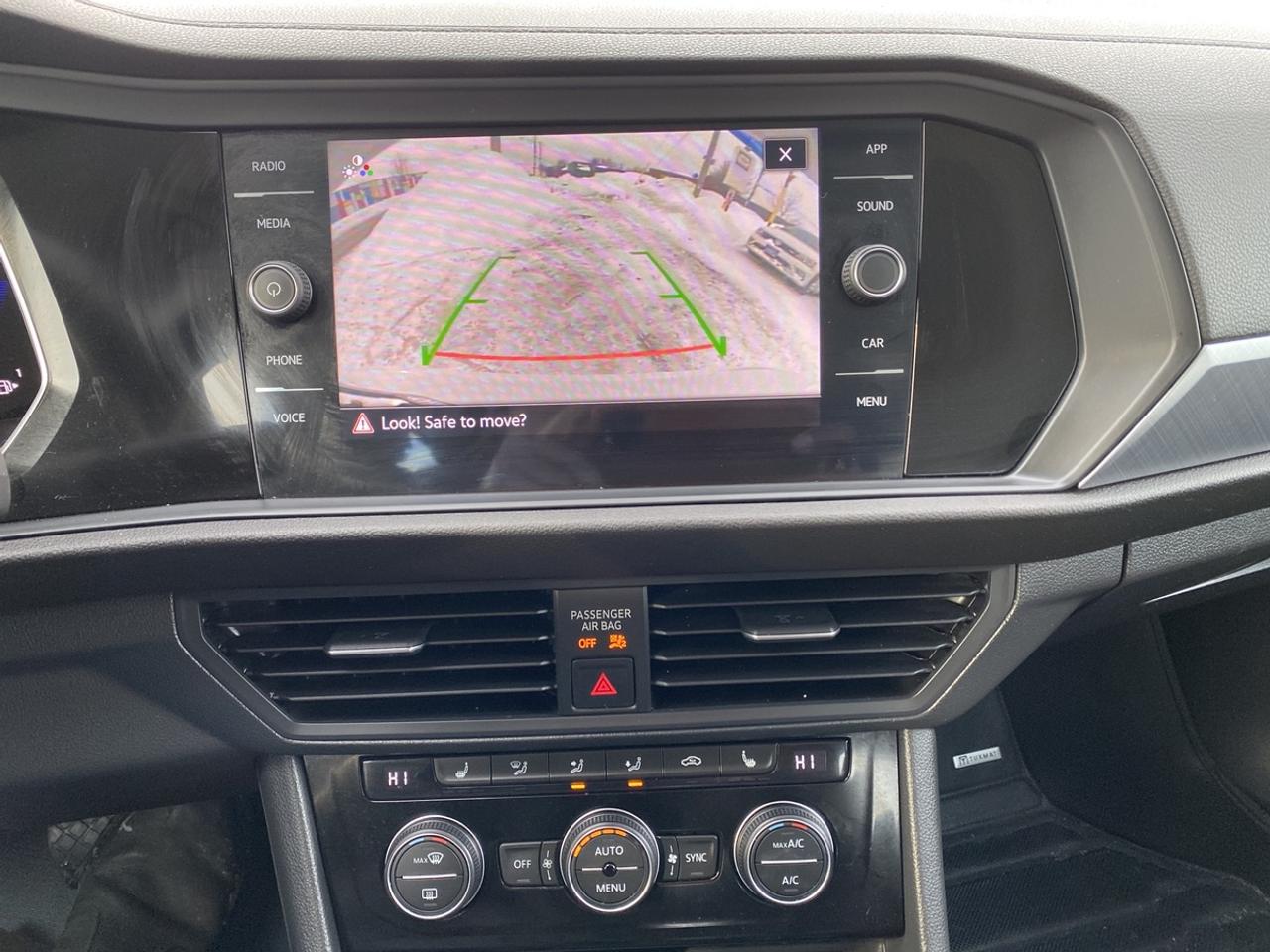2023 Volkswagen Jetta SE Photo