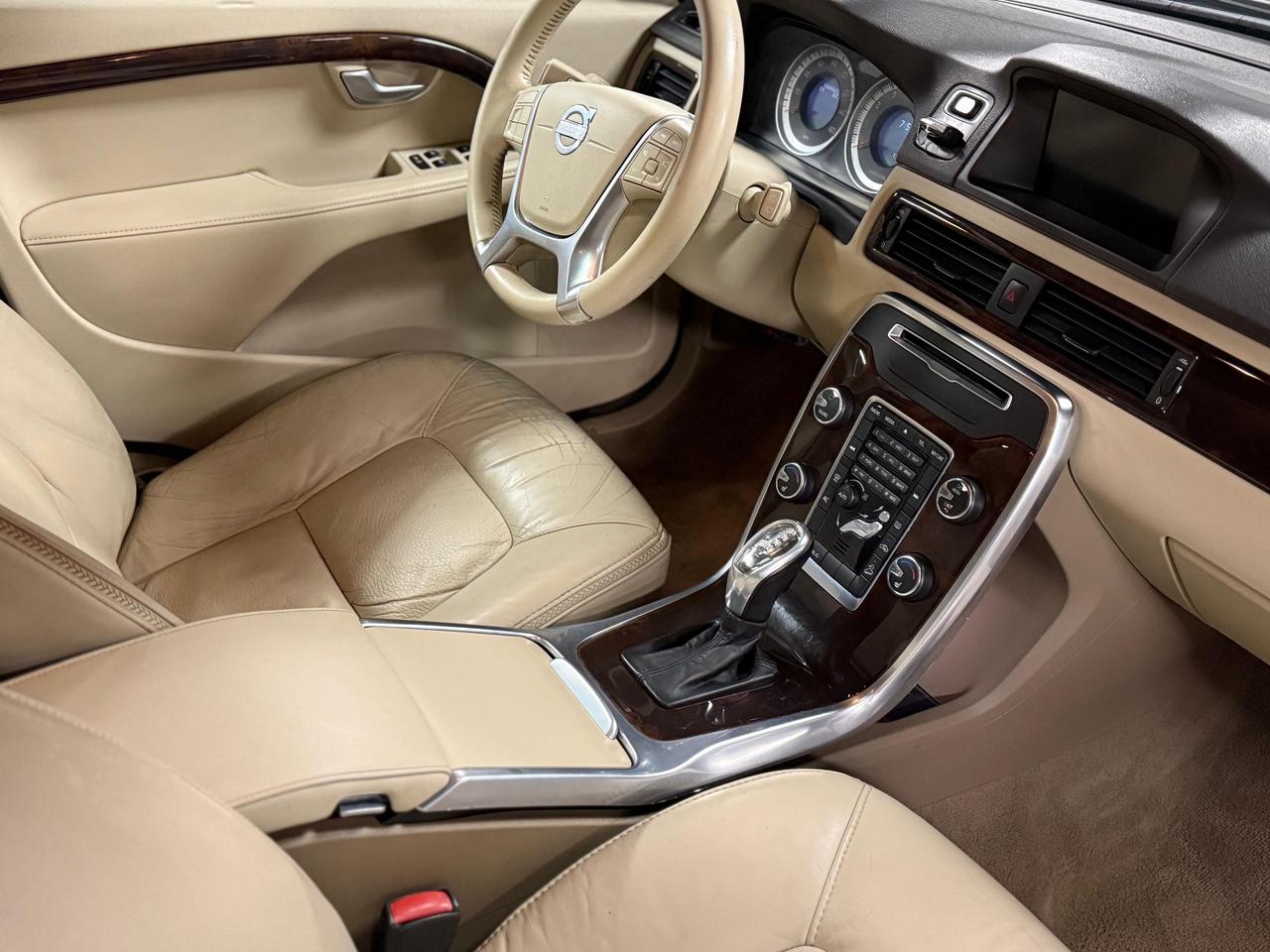 2013 Volvo XC70 T6 3.0 Premier Plus/ONE OWNER/CLEAN CARFAX Photo