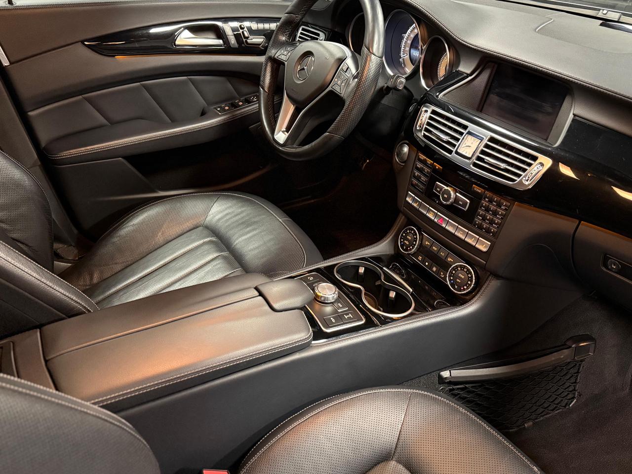 2014 Mercedes-Benz CLS-Class CLS550/MASSAGE SEATS/PIANO BLACK TRIM/20 INCH OEM Photo