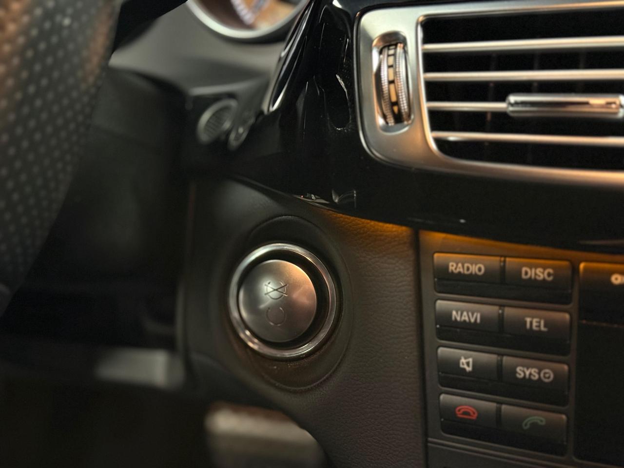 2014 Mercedes-Benz CLS-Class CLS550/MASSAGE SEATS/PIANO BLACK TRIM/20 INCH OEM Photo