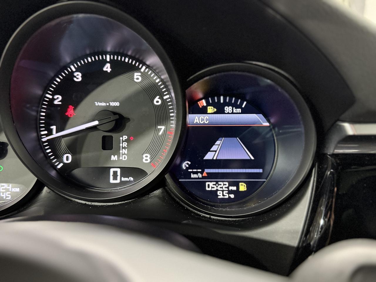 2022 Porsche Macan Base Photo