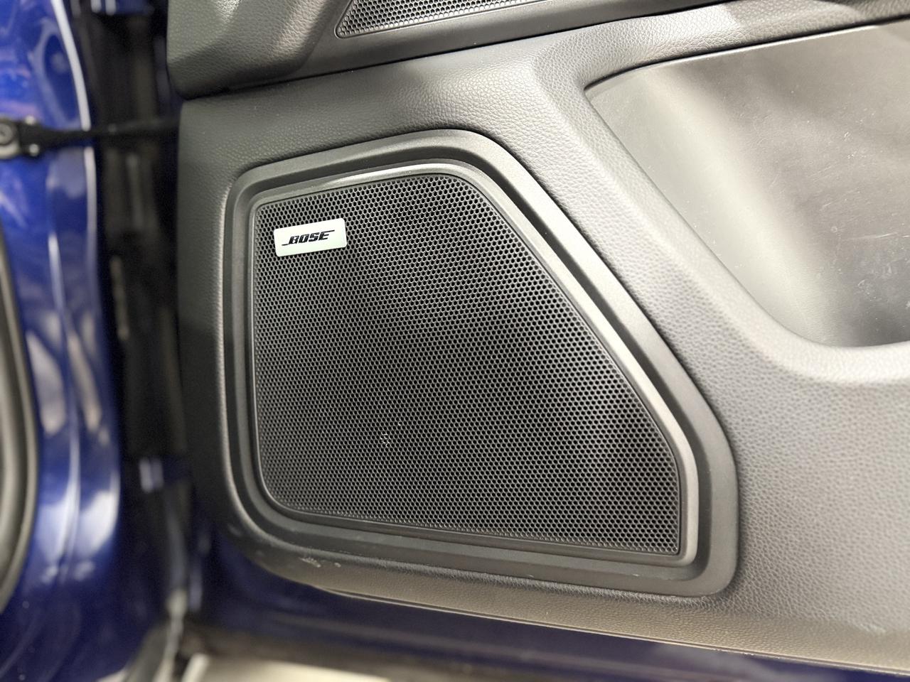 2022 Porsche Macan Base Photo