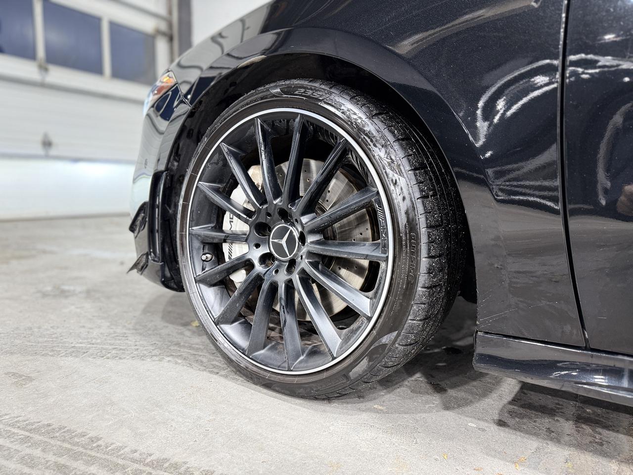 2022 Mercedes-Benz A-Class A 35 Photo2